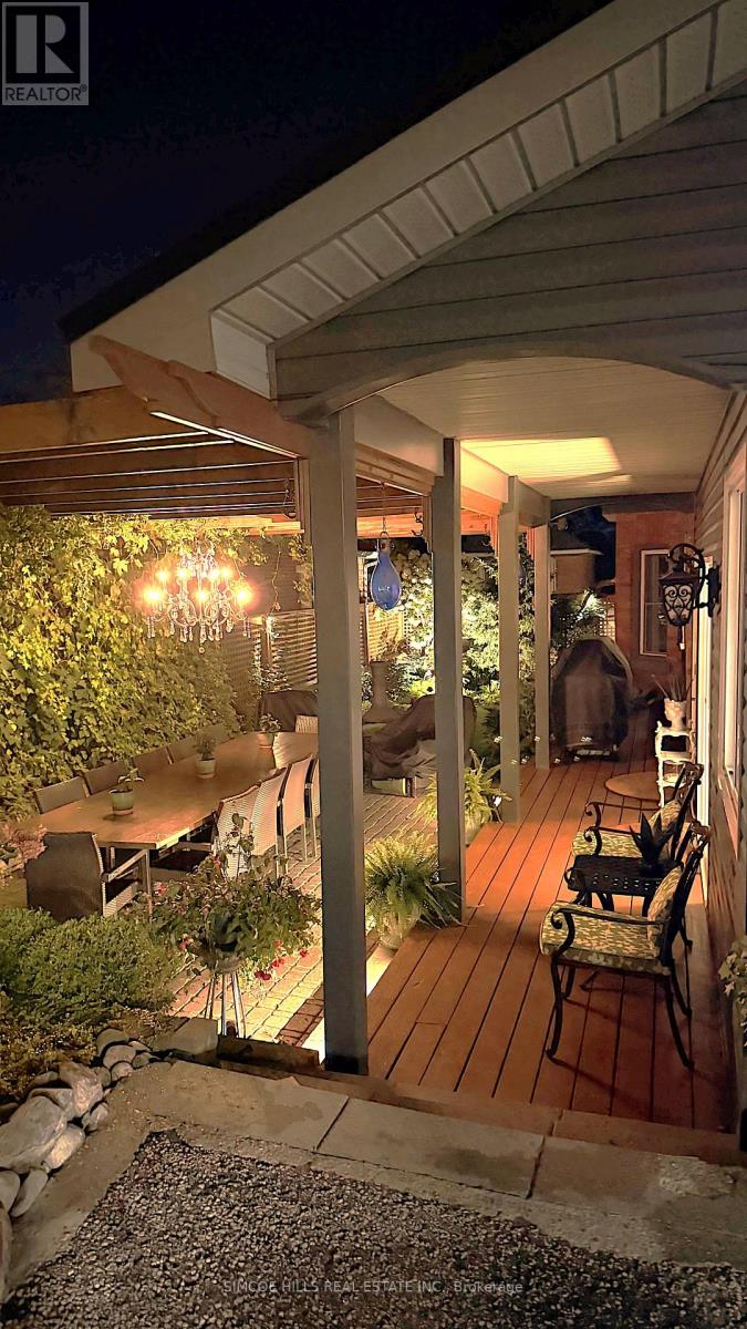 192 John Street Property Photo 33