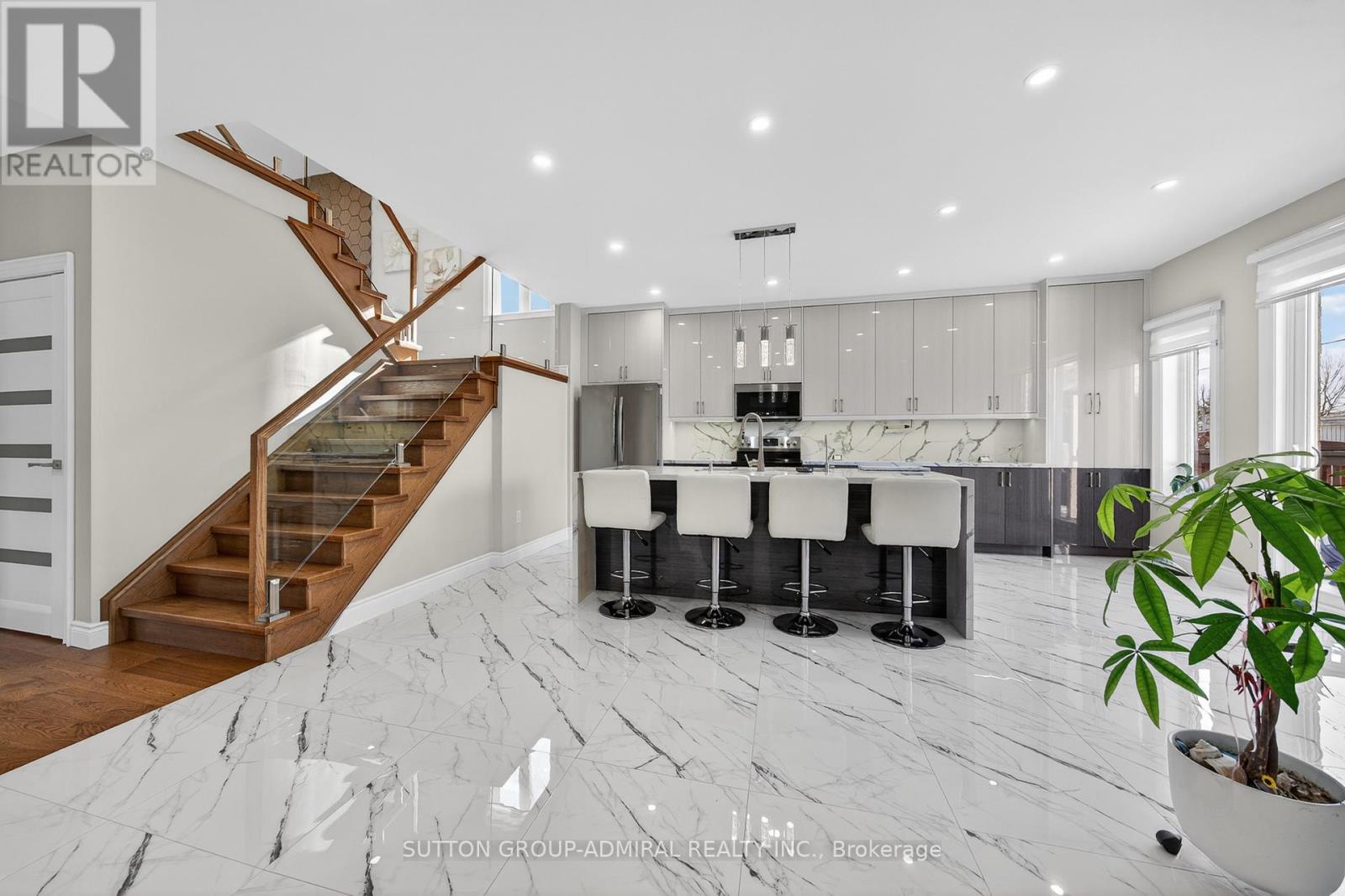 62 Prince George Crescent Property Photo 1