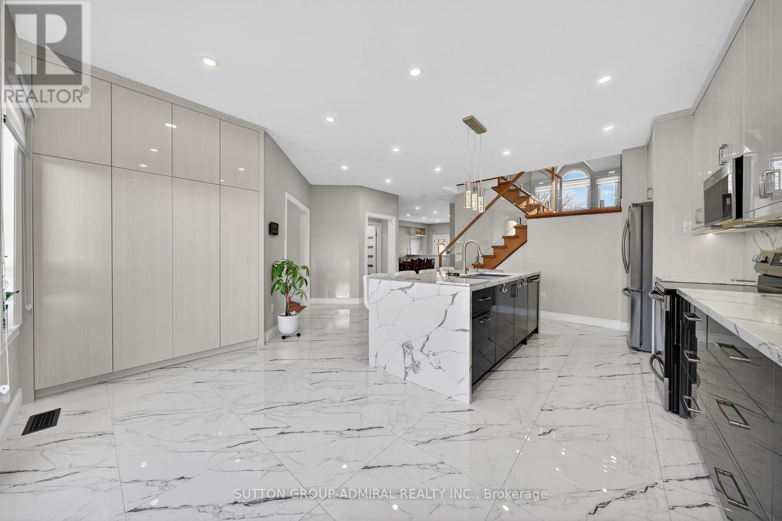 62 Prince George Crescent Property Photo 14