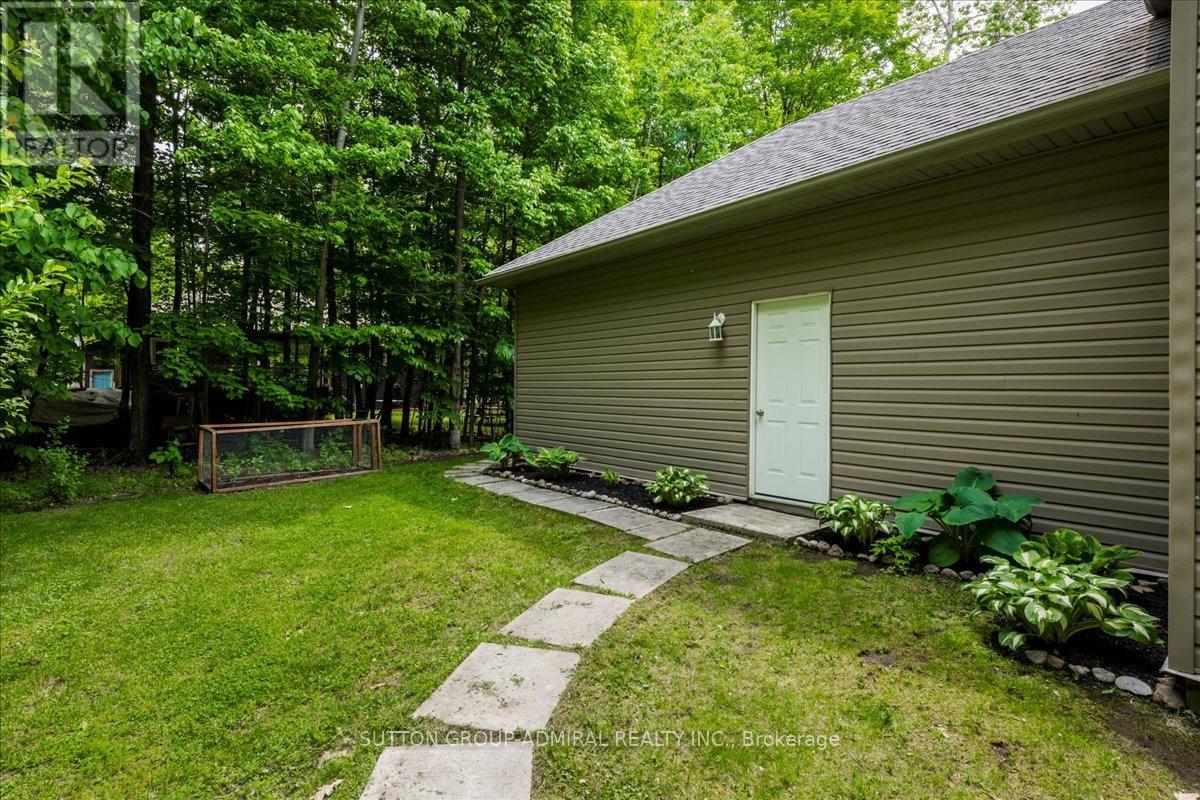 79 Forest Circle Property Photo 5