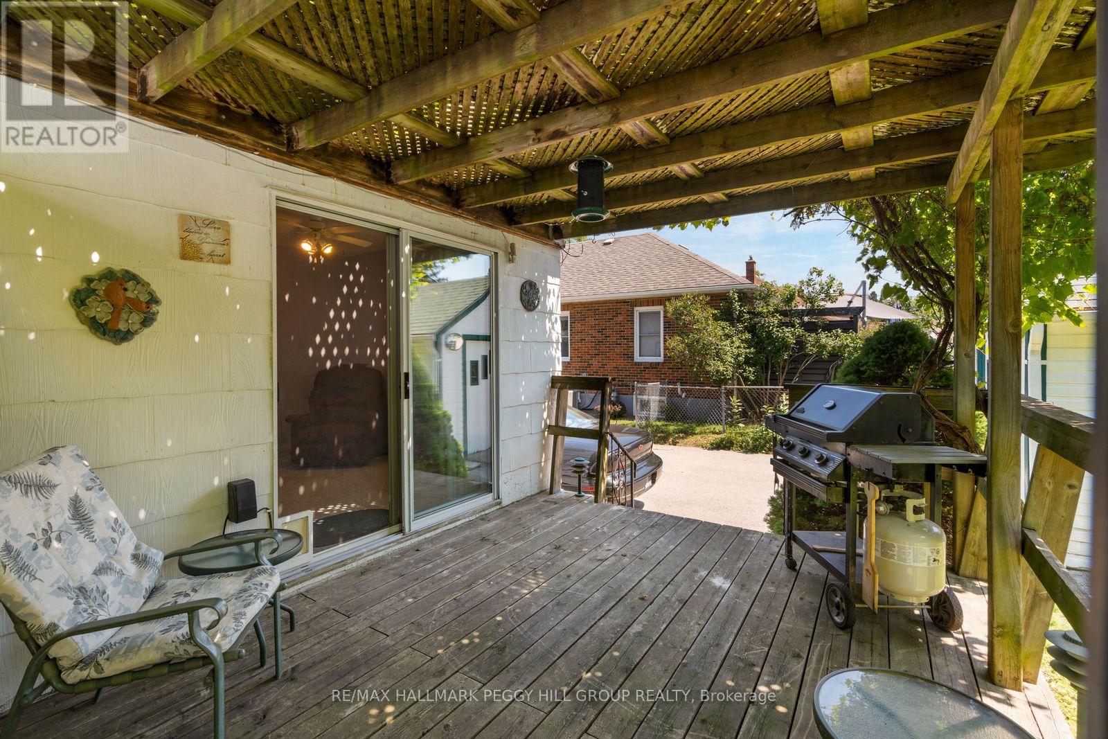 171 Codrington Street Property Photo 12