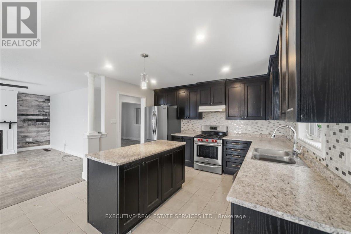 3063 Emperor Drive Property Photo 7