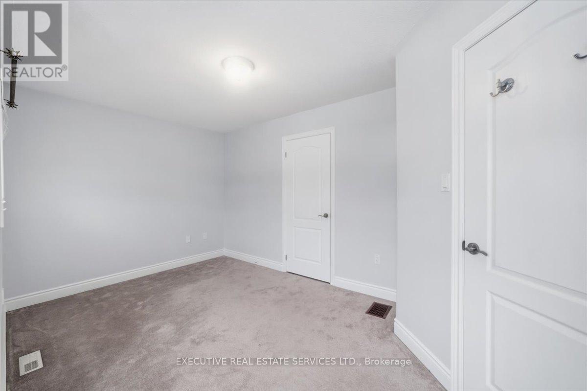 3063 Emperor Drive Property Photo 24