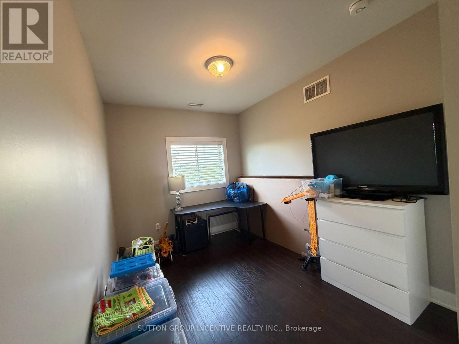 3929 Wood Avenue Property Photo 16