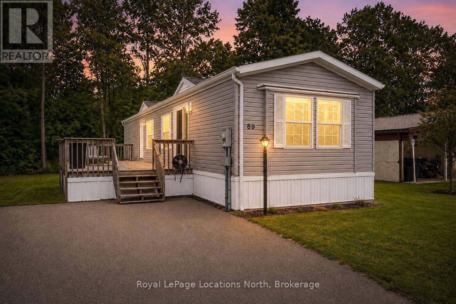 89 Georgian Glen Drive Property Photo 1