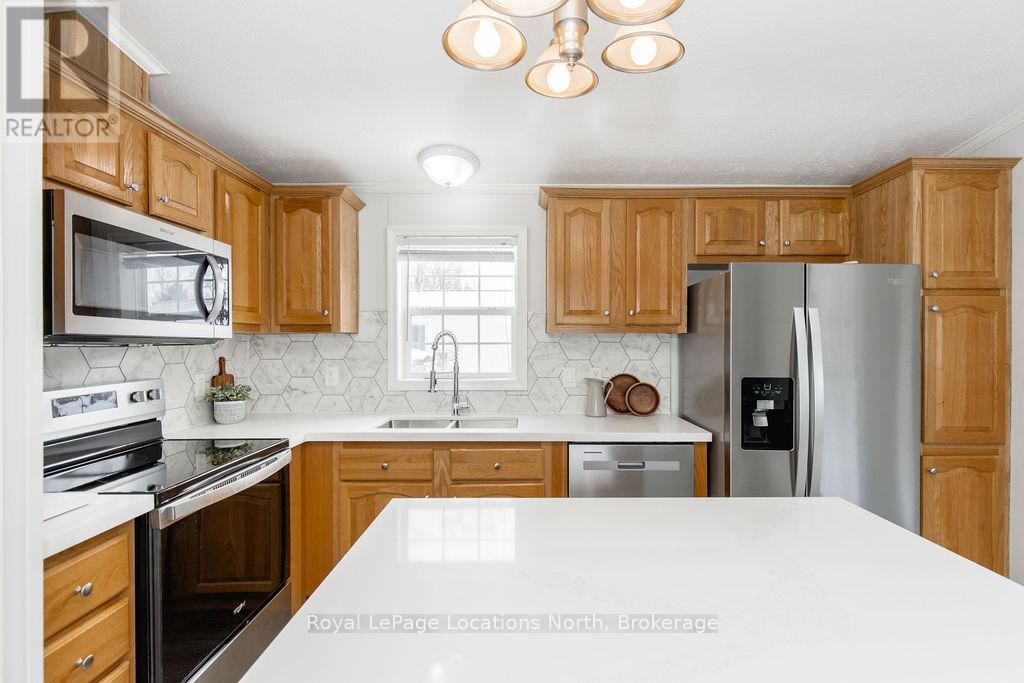 89 Georgian Glen Drive Property Photo 6