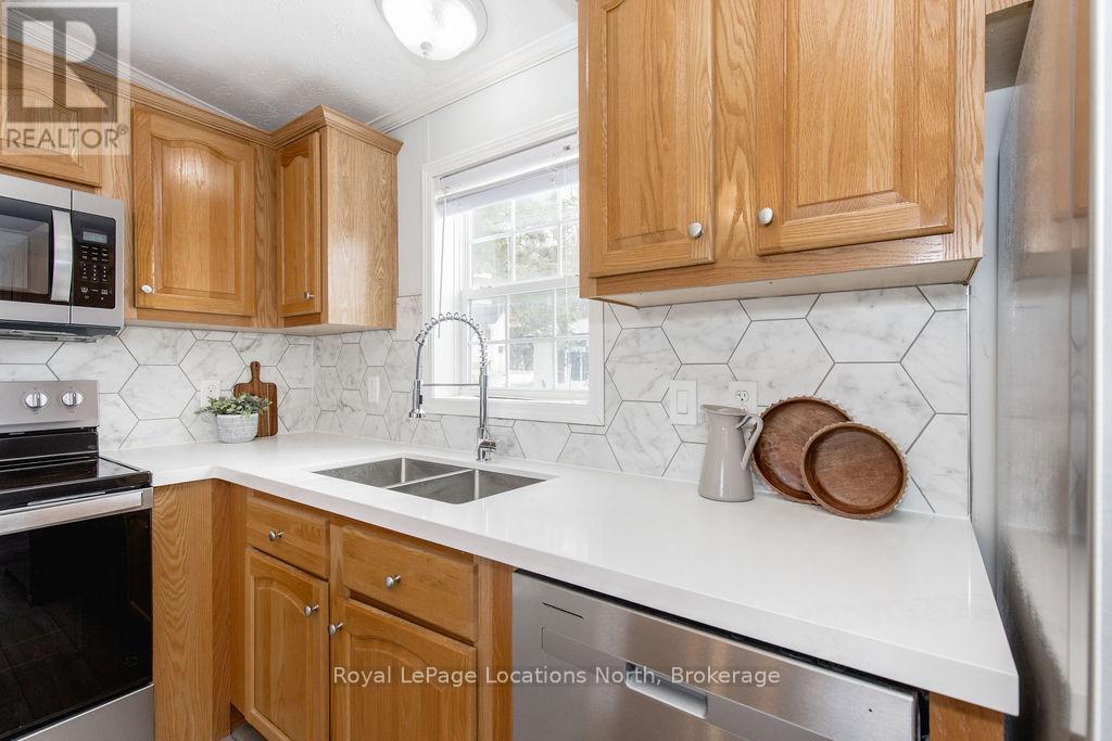 89 Georgian Glen Drive Property Photo 8