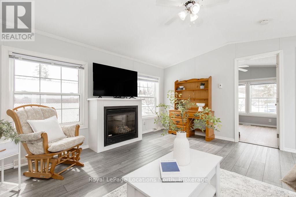 89 Georgian Glen Drive Property Photo 11