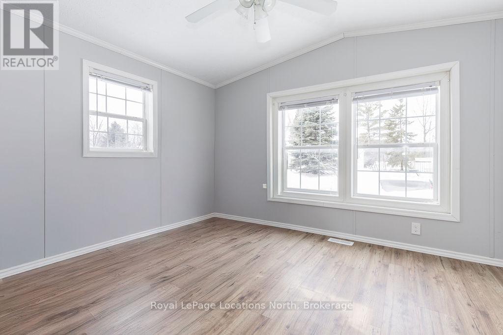 89 Georgian Glen Drive Property Photo 16