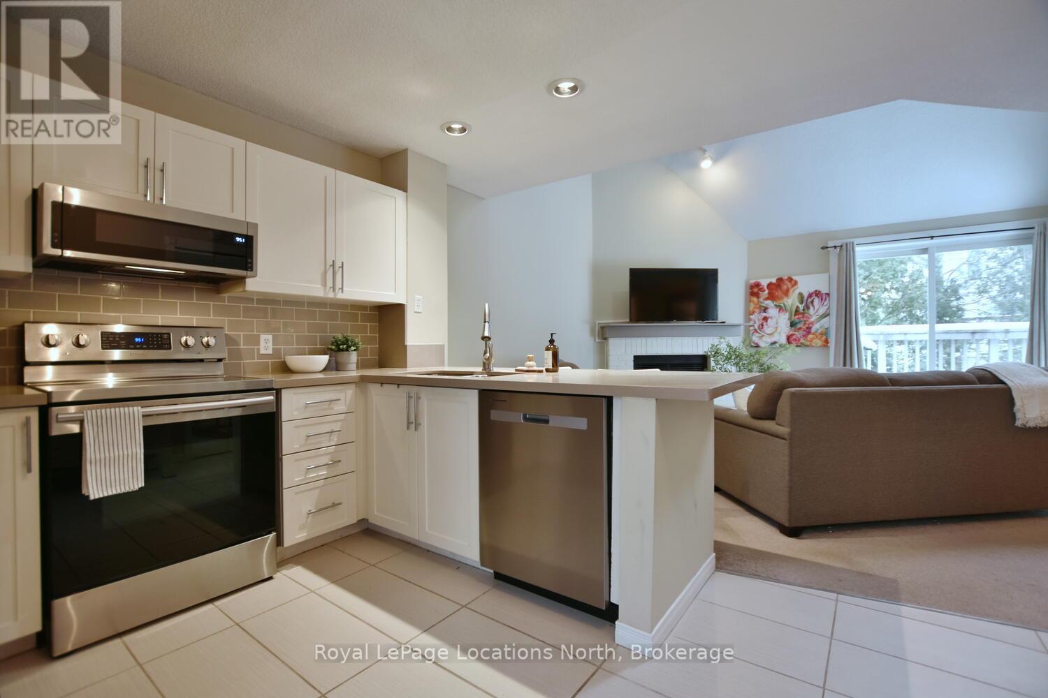 176 - 49 Trott Boulevard Property Photo 10