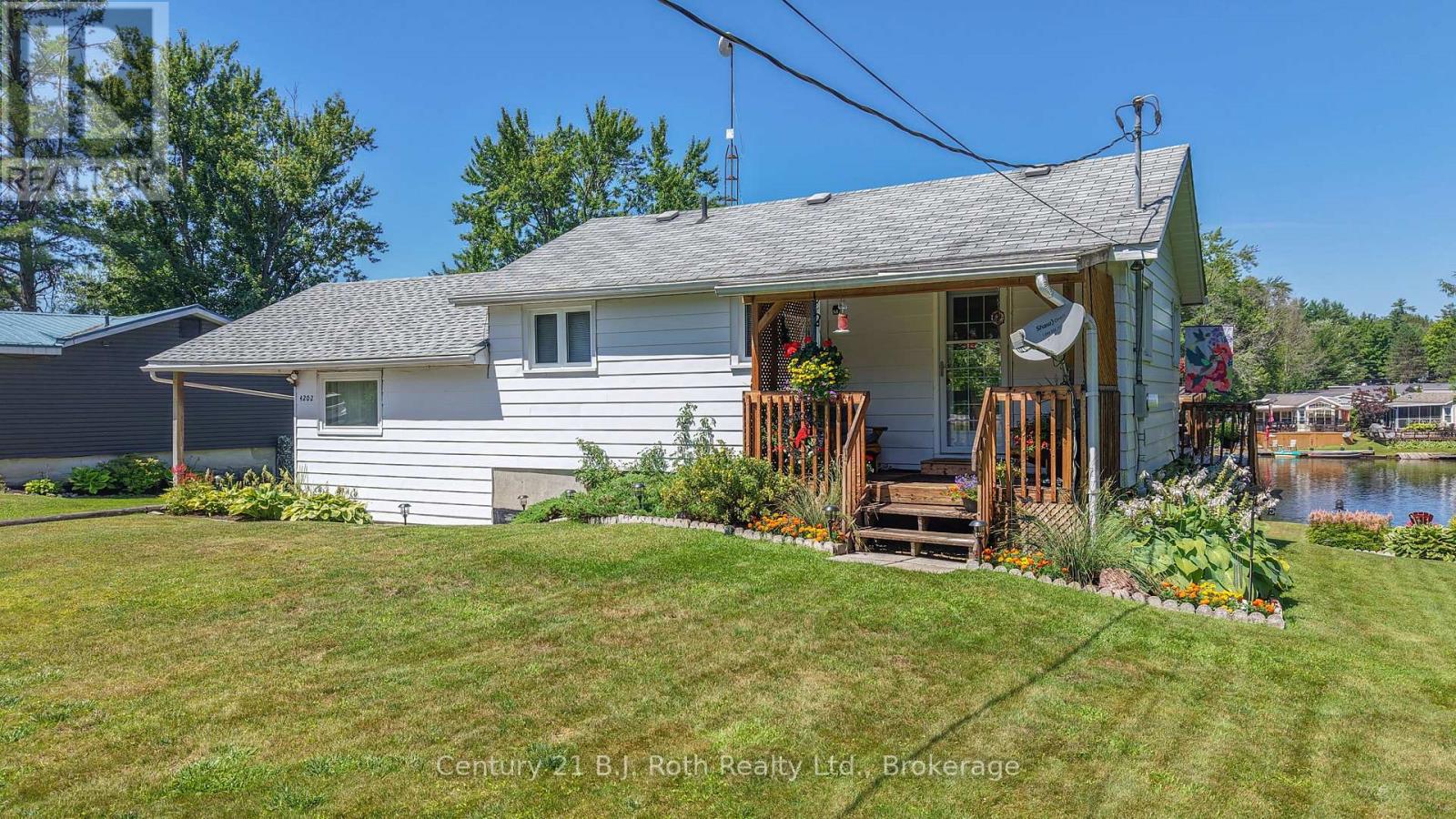 4202 Canal Road Property Photo