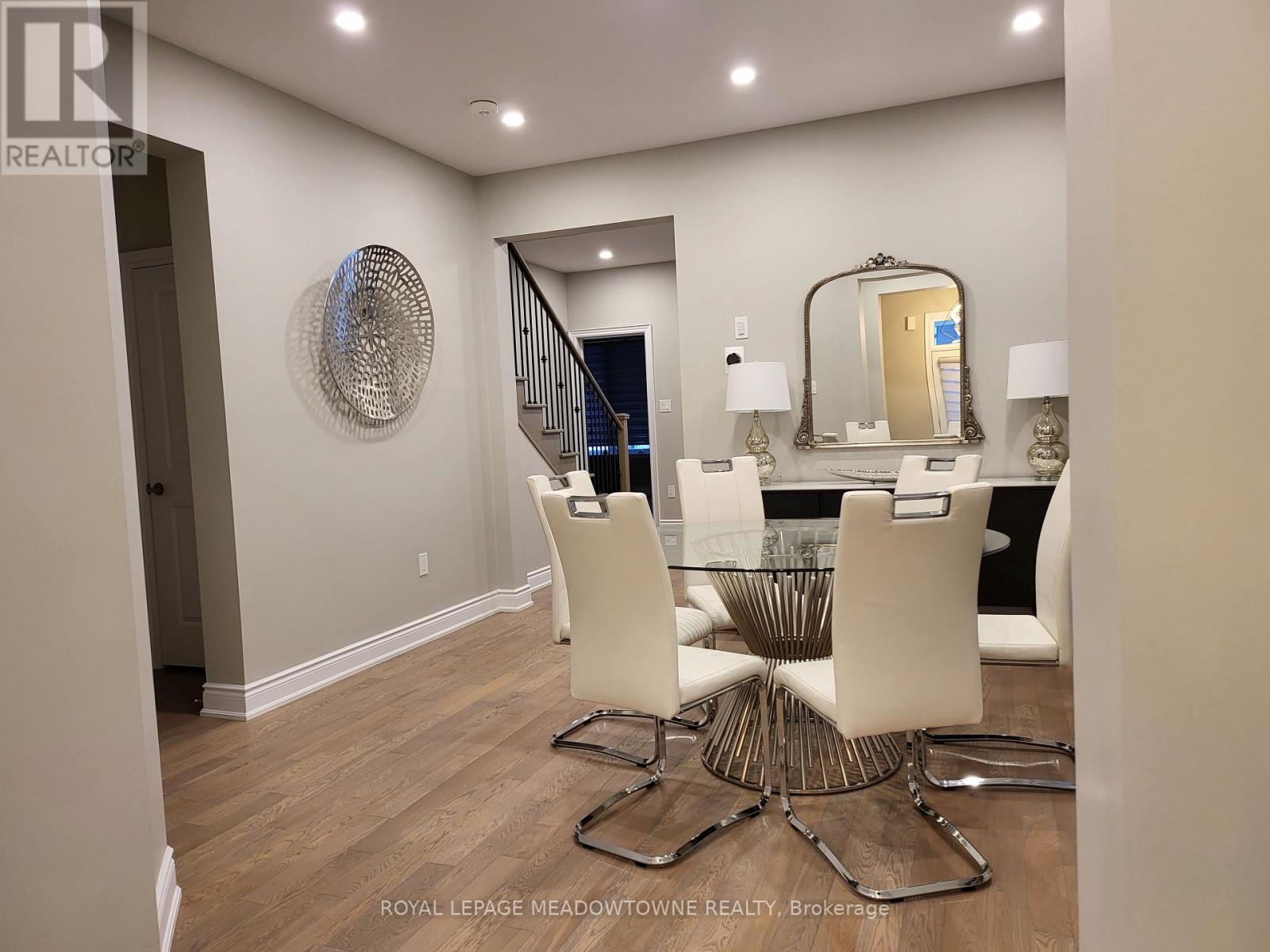 13 Eberhardt Drive Property Photo 6