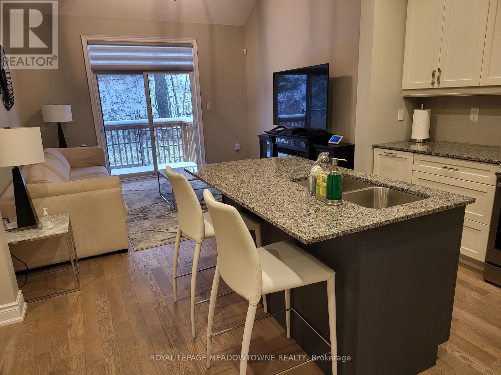 13 Eberhardt Drive Property Photo 7