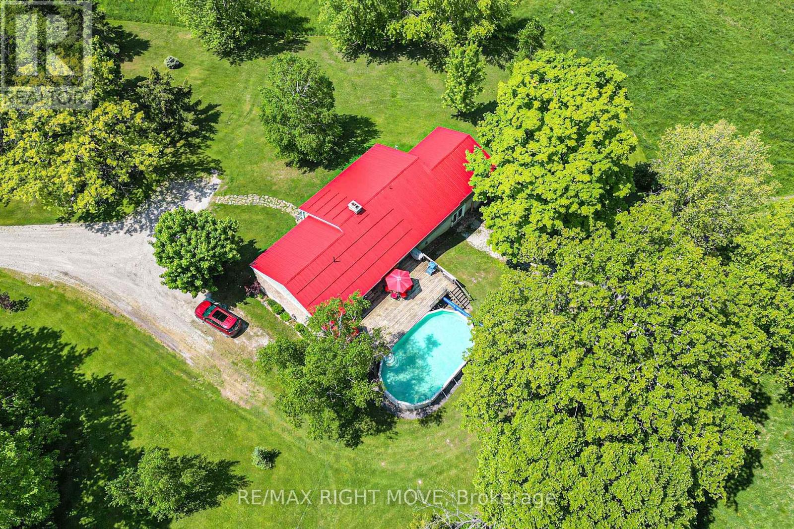 1579 Wainman Line Property Photo