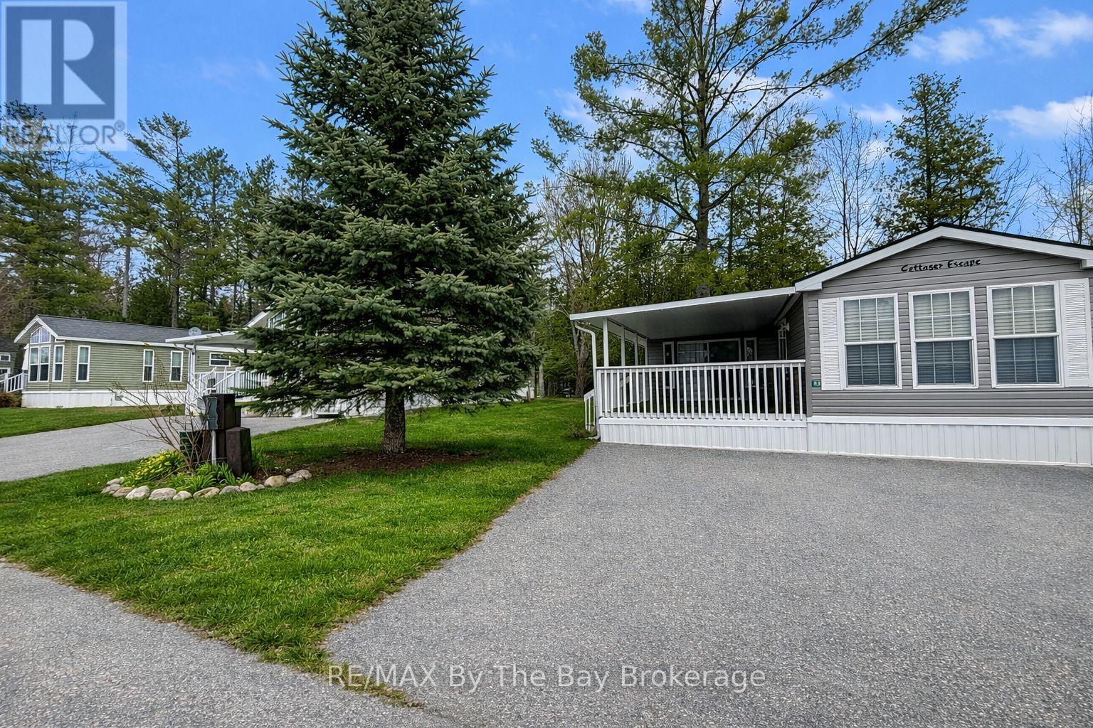 S13764808 Property Photo 1