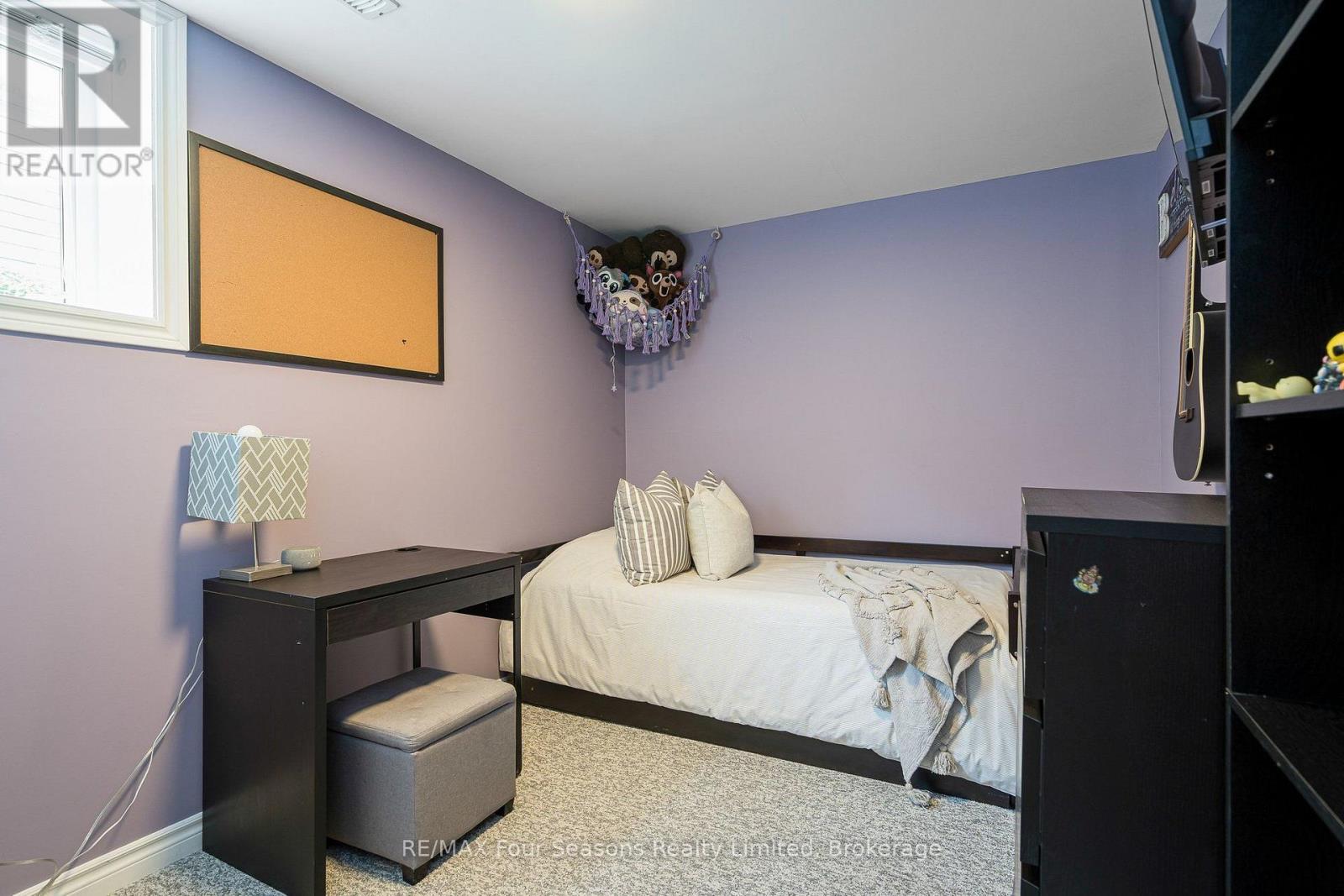 32 Christy Drive Property Photo 25