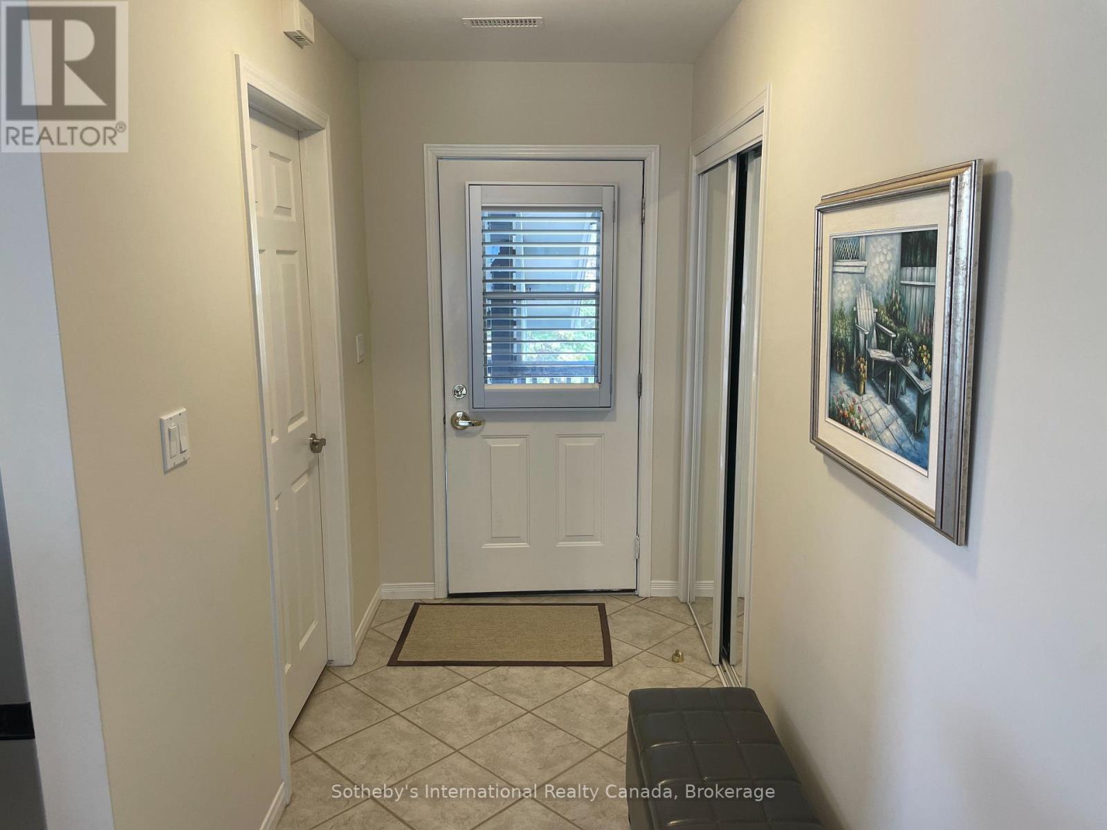 690 Johnston Park Avenue Property Photo 2