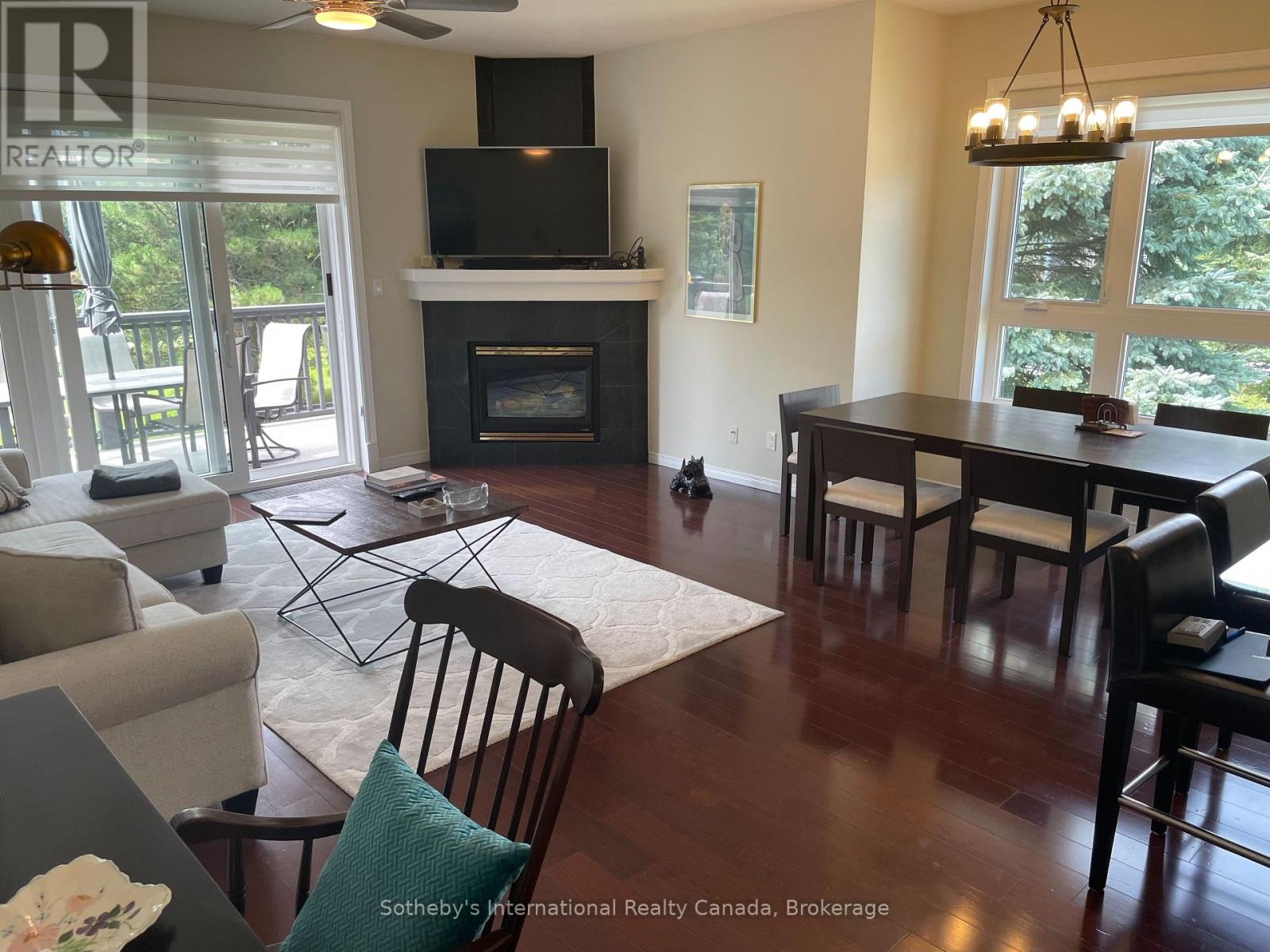 690 Johnston Park Avenue Property Photo 5