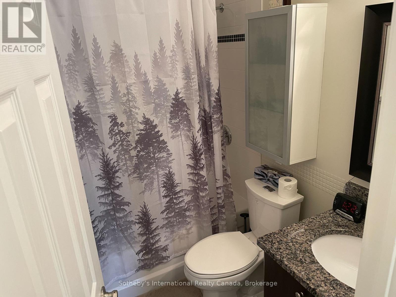 690 Johnston Park Avenue Property Photo 13