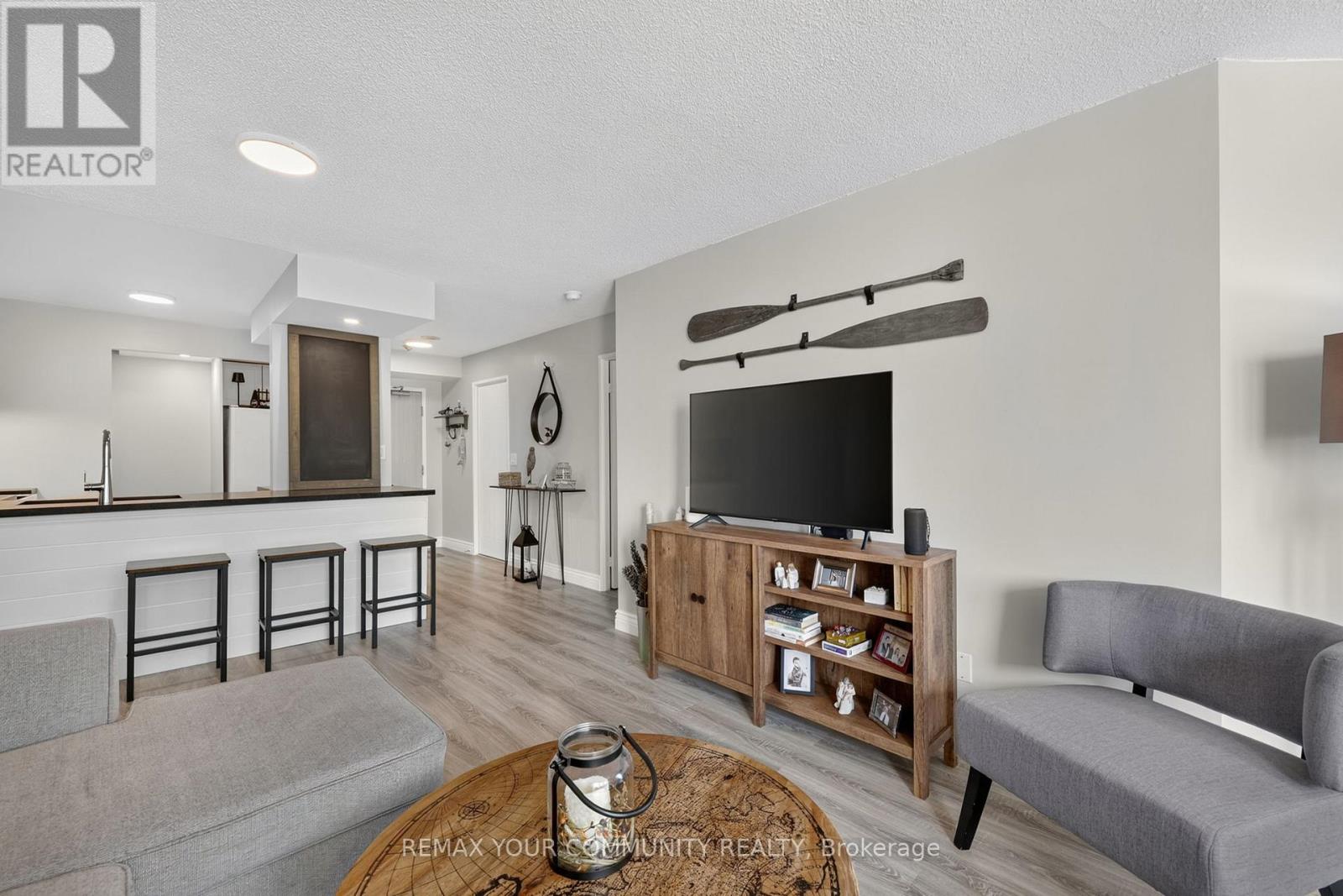 1409 - 140 Dunlop Street E Property Photo 17