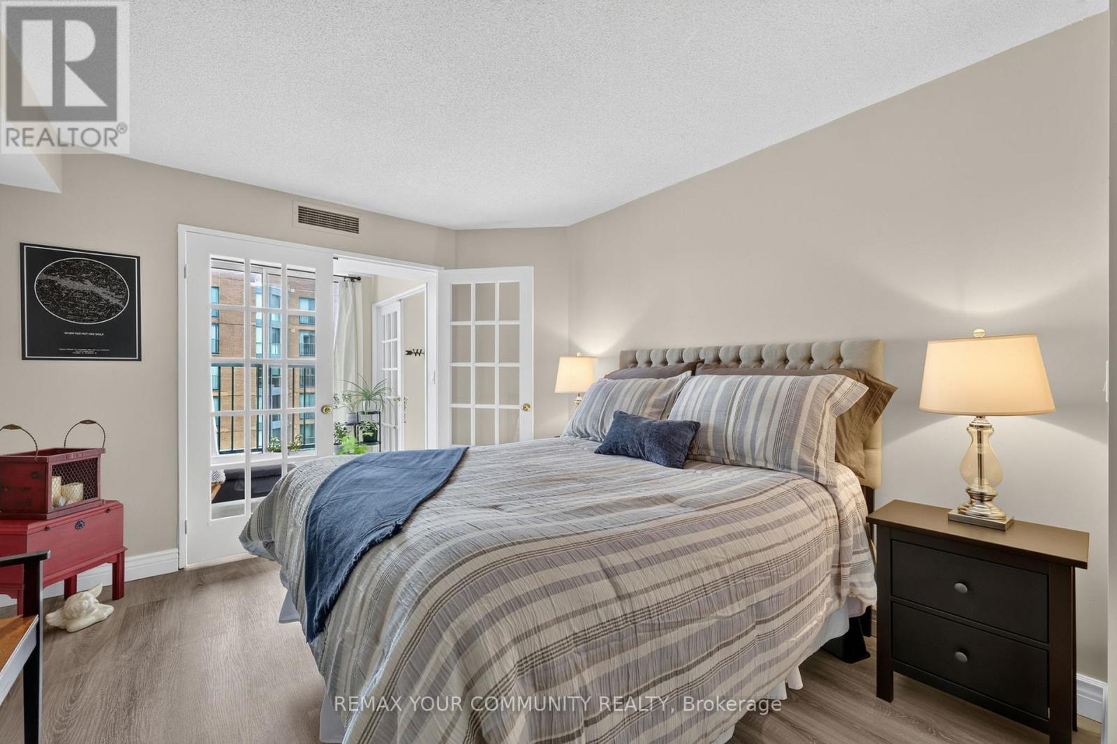 1409 - 140 Dunlop Street E Property Photo 22