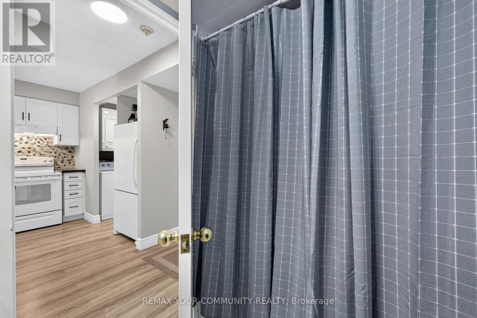1409 - 140 Dunlop Street E Property Photo 25