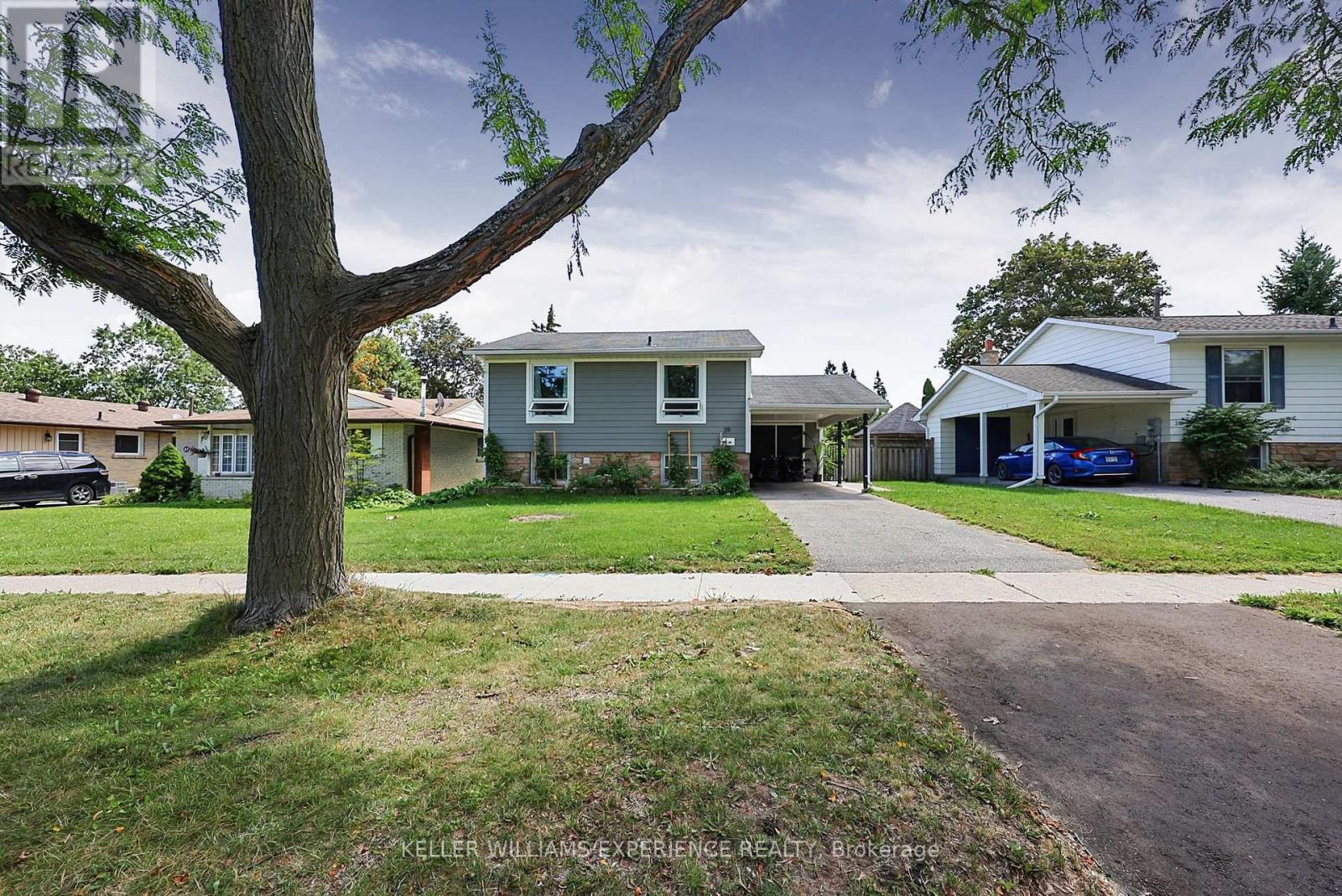 29 Collete Crescent Property Photo 2