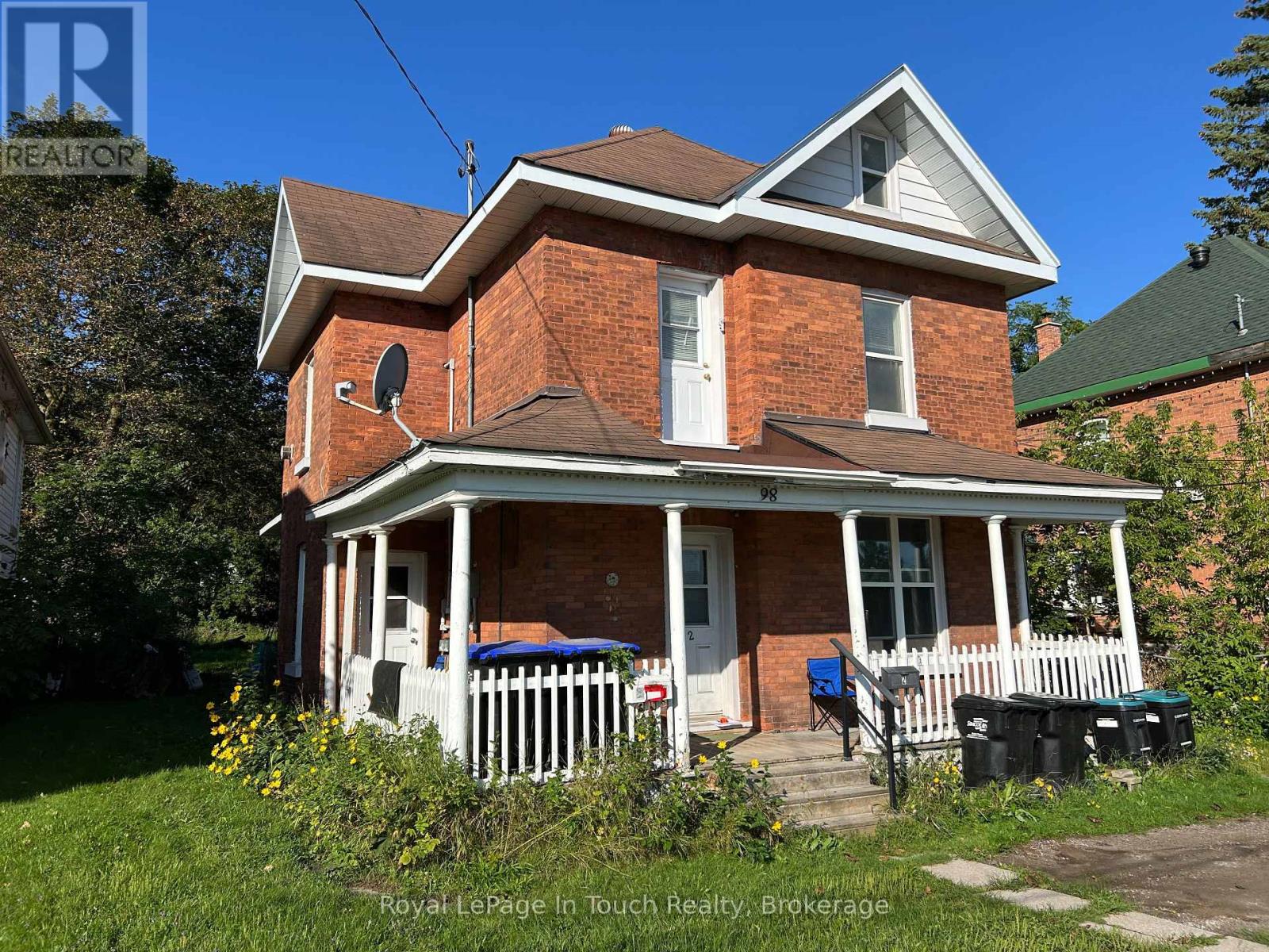 98 Fourth Street Property Photo 2
