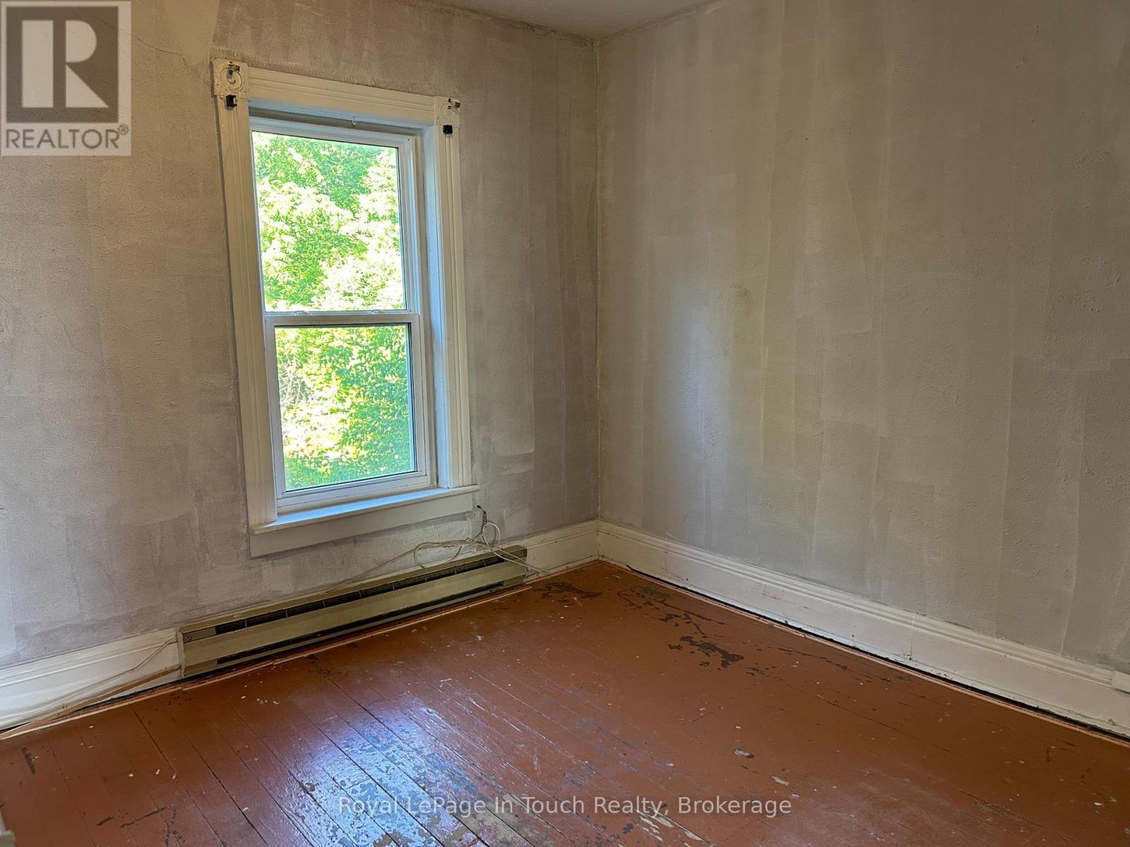 98 Fourth Street Property Photo 7
