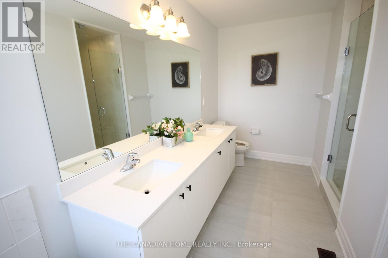 131 Union Blvd Boulevard Property Photo 15
