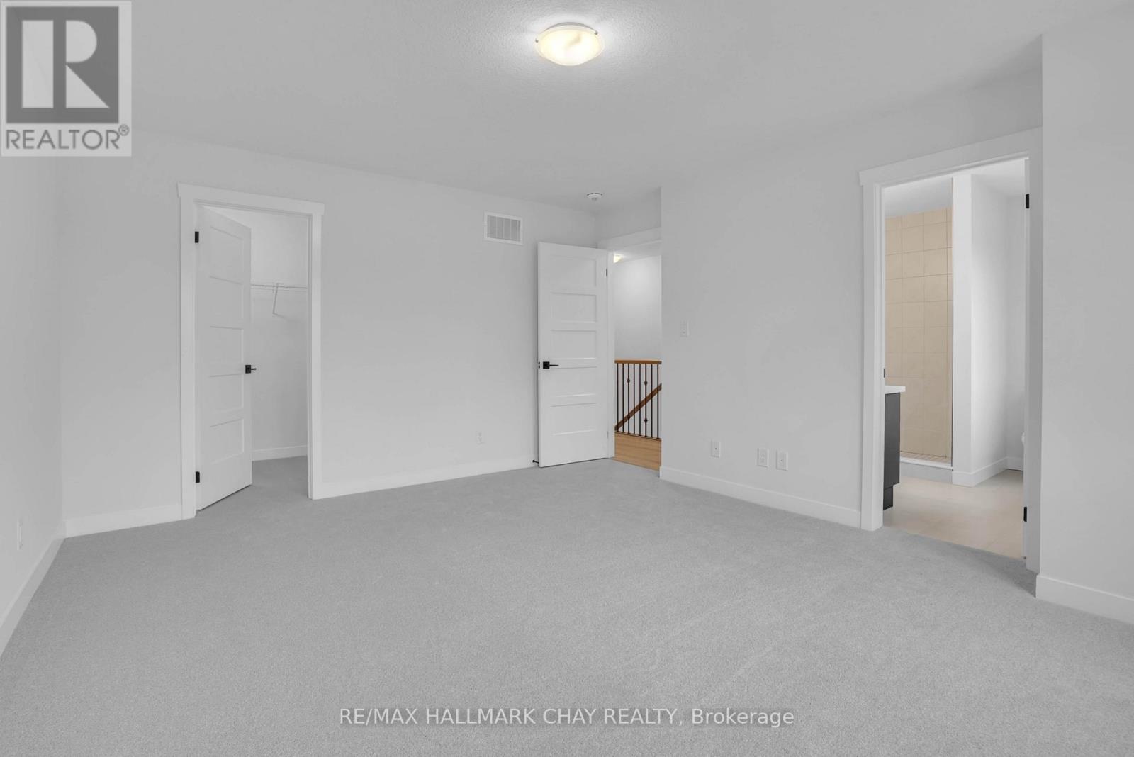 20 Strath Crescent Property Photo 12