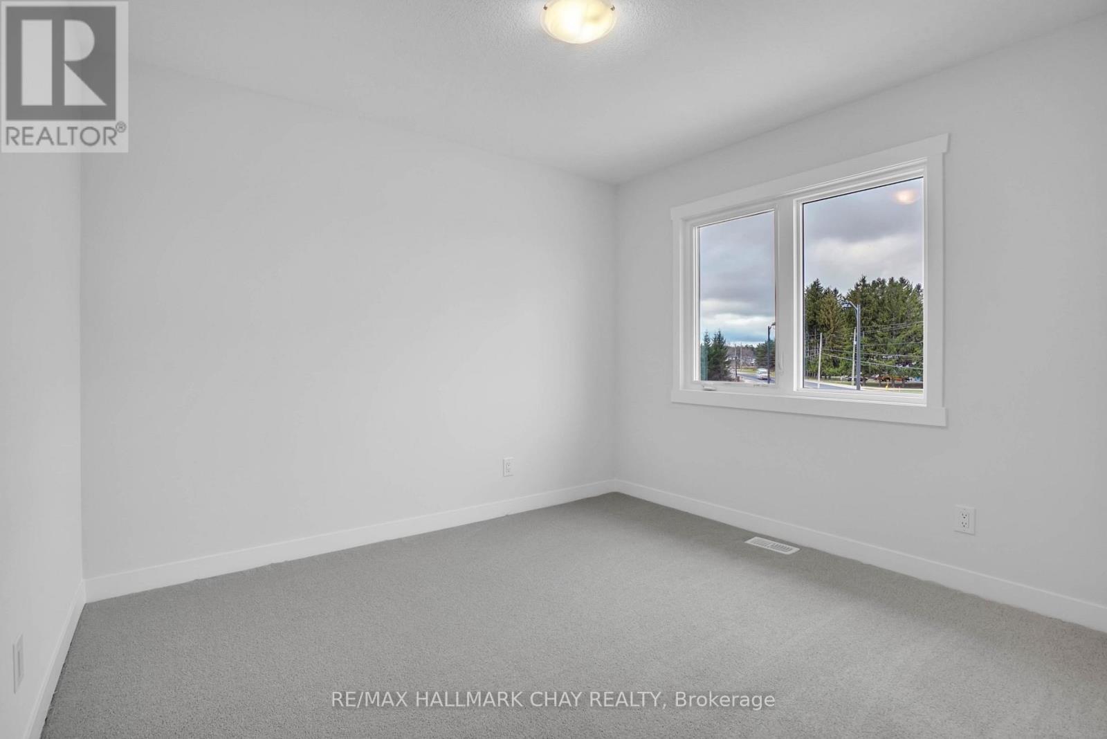 20 Strath Crescent Property Photo 16