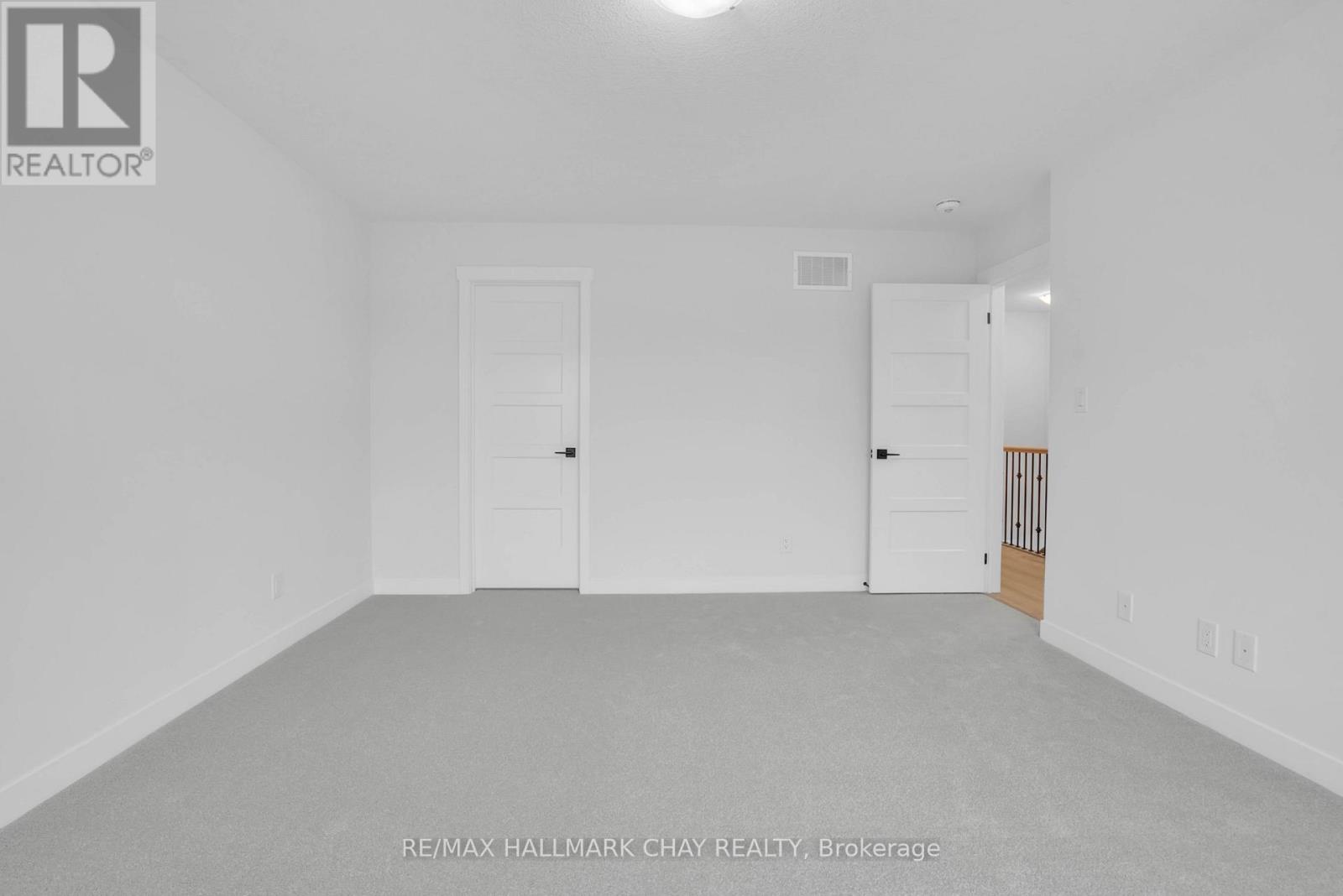 20 Strath Crescent Property Photo 18