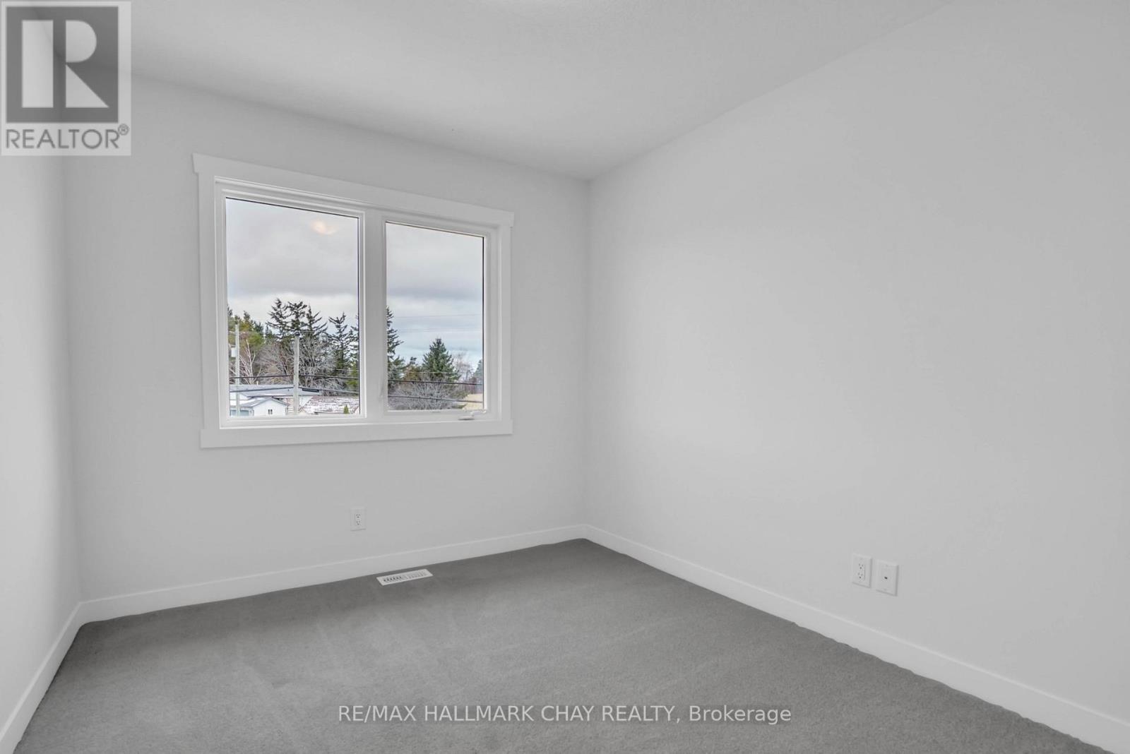 20 Strath Crescent Property Photo 19