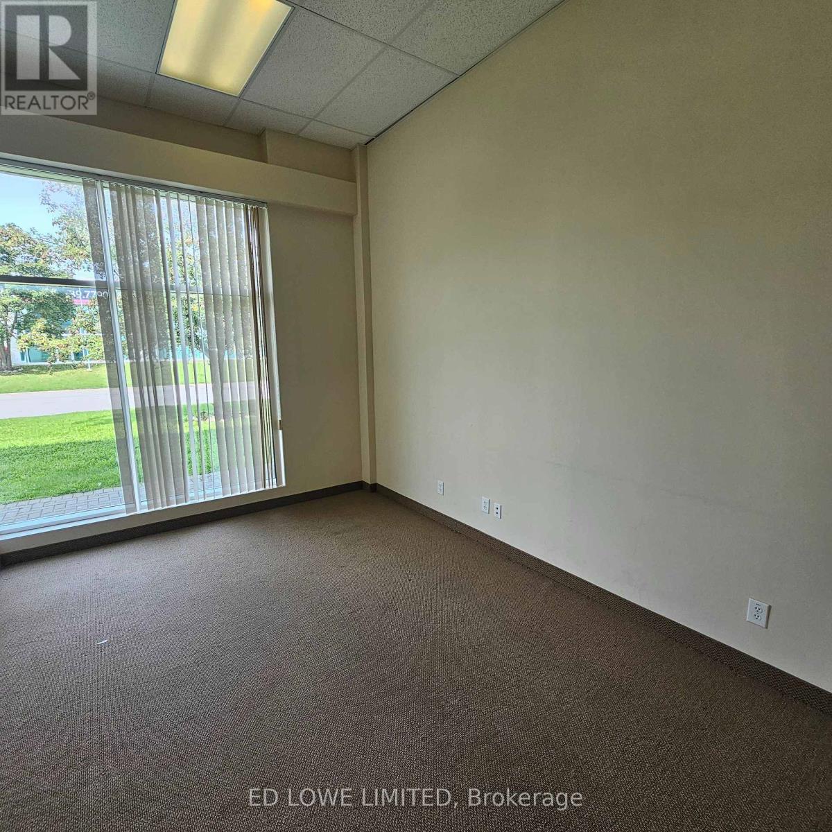 D - 566 Bryne Drive Property Photo 7