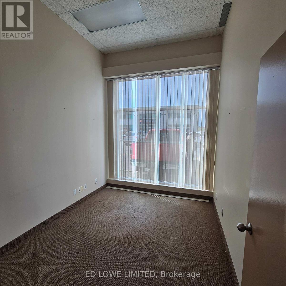 D - 566 Bryne Drive Property Photo 9