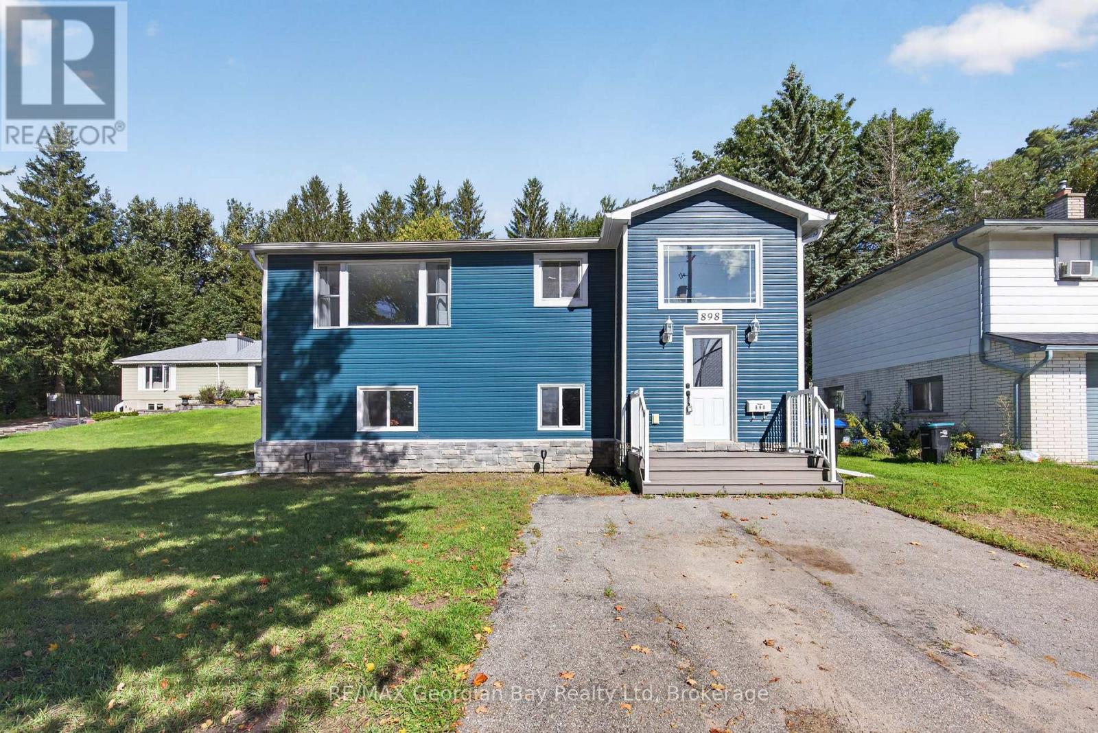 898 YONGE STREET Property Photo 1