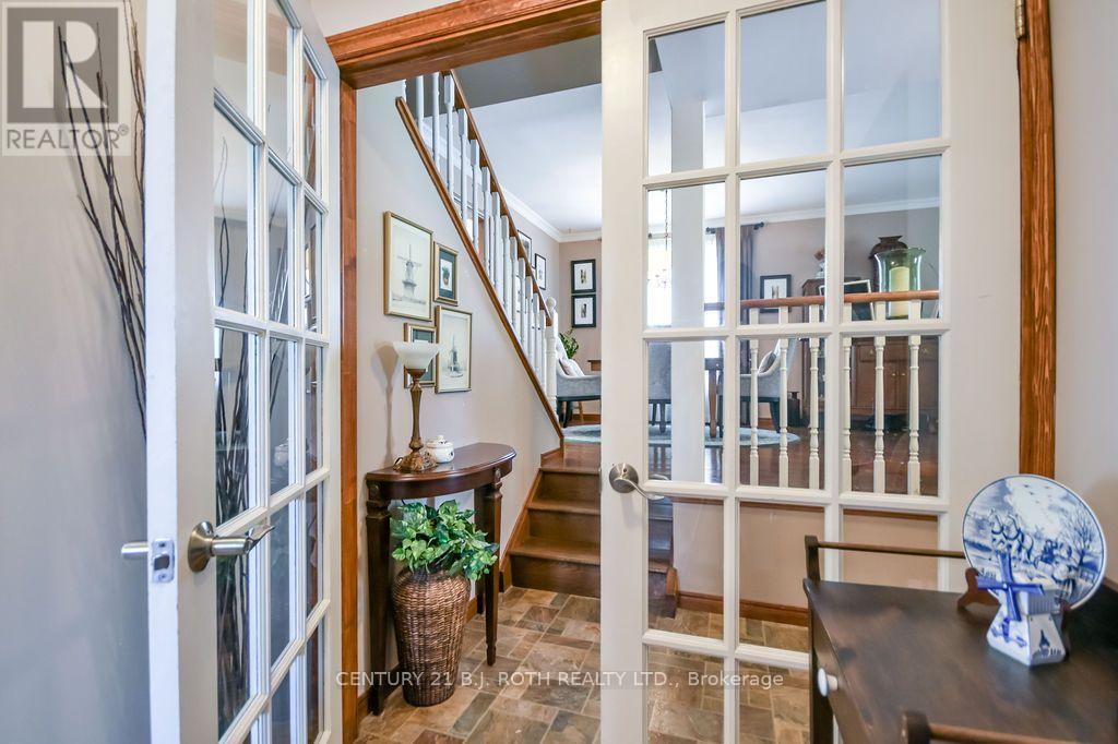 377 Mary Street Property Photo 3
