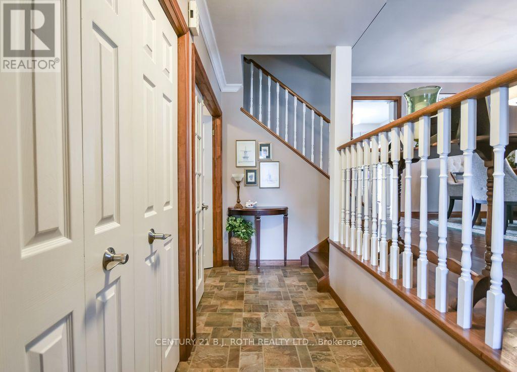 377 Mary Street Property Photo 5