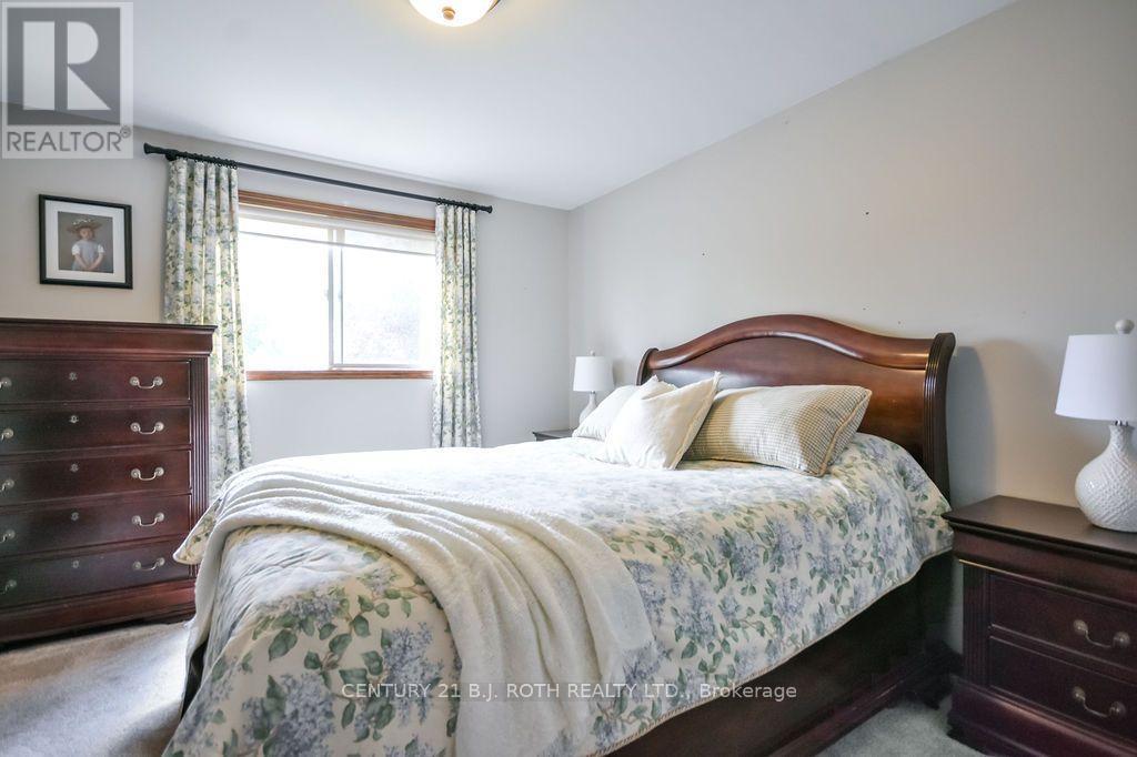 377 Mary Street Property Photo 21