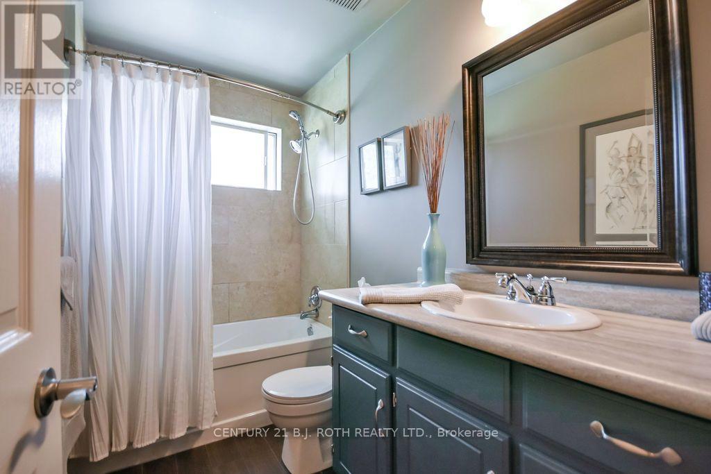 377 Mary Street Property Photo 24