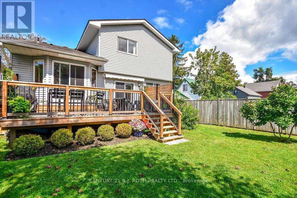 377 Mary Street Property Photo 35