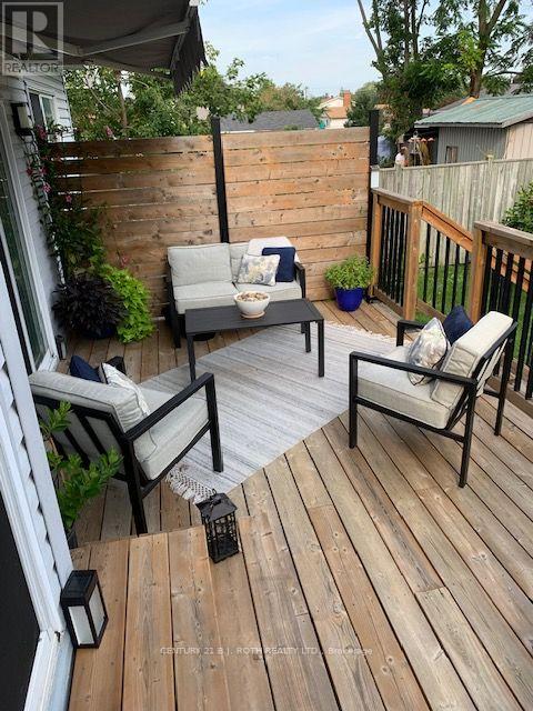 377 Mary Street Property Photo 41