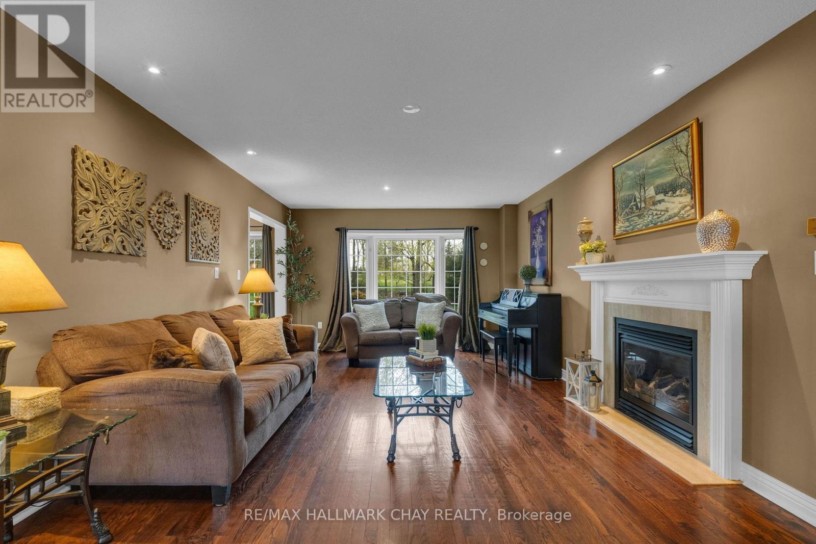 34 Crompton Drive Property Photo 5