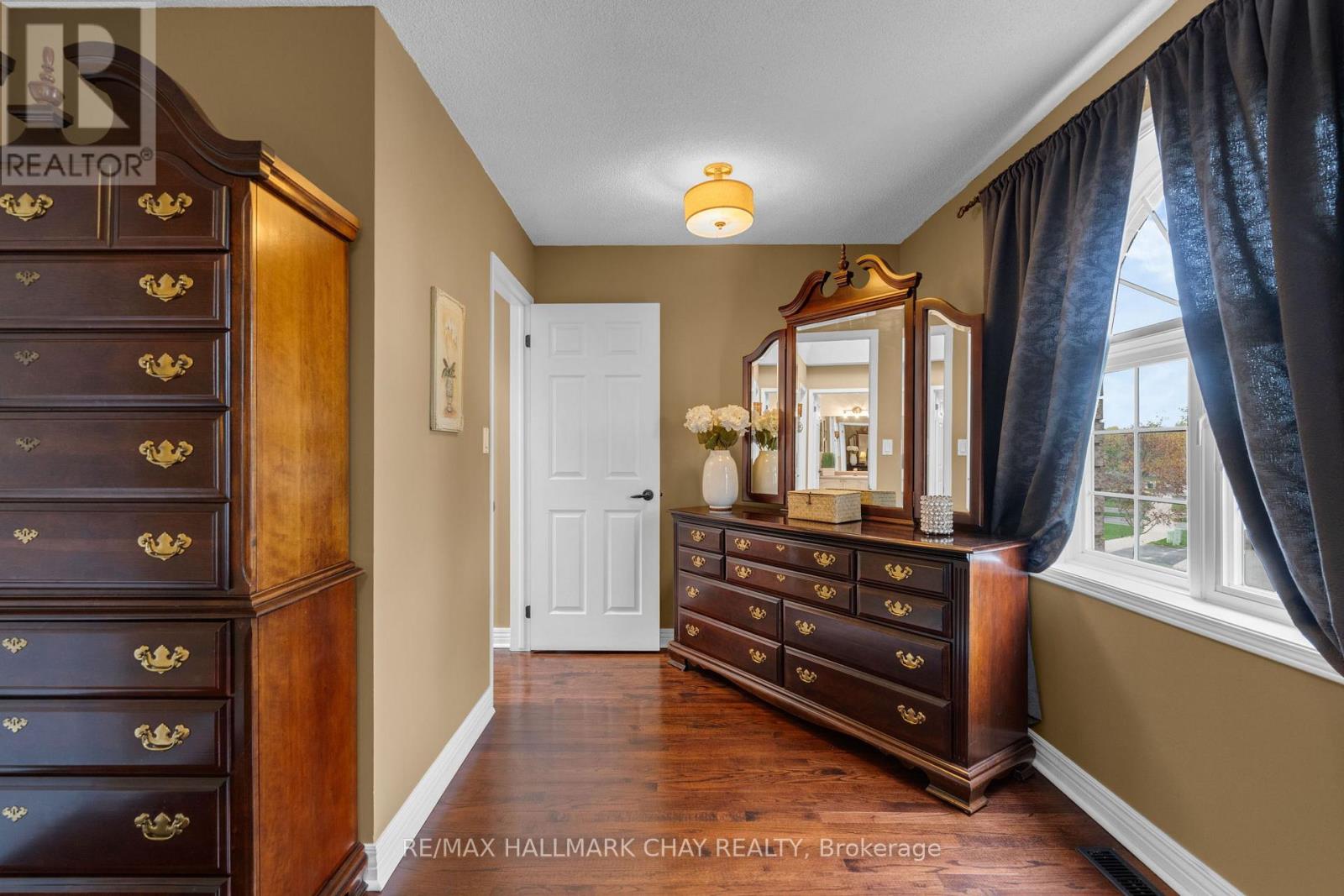 34 Crompton Drive Property Photo 14