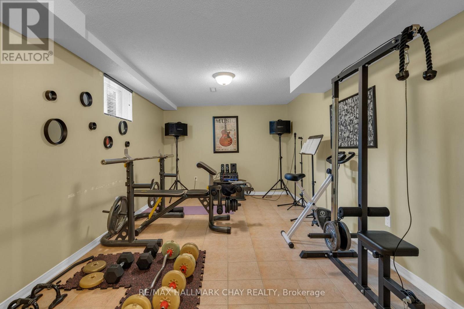 34 Crompton Drive Property Photo 27