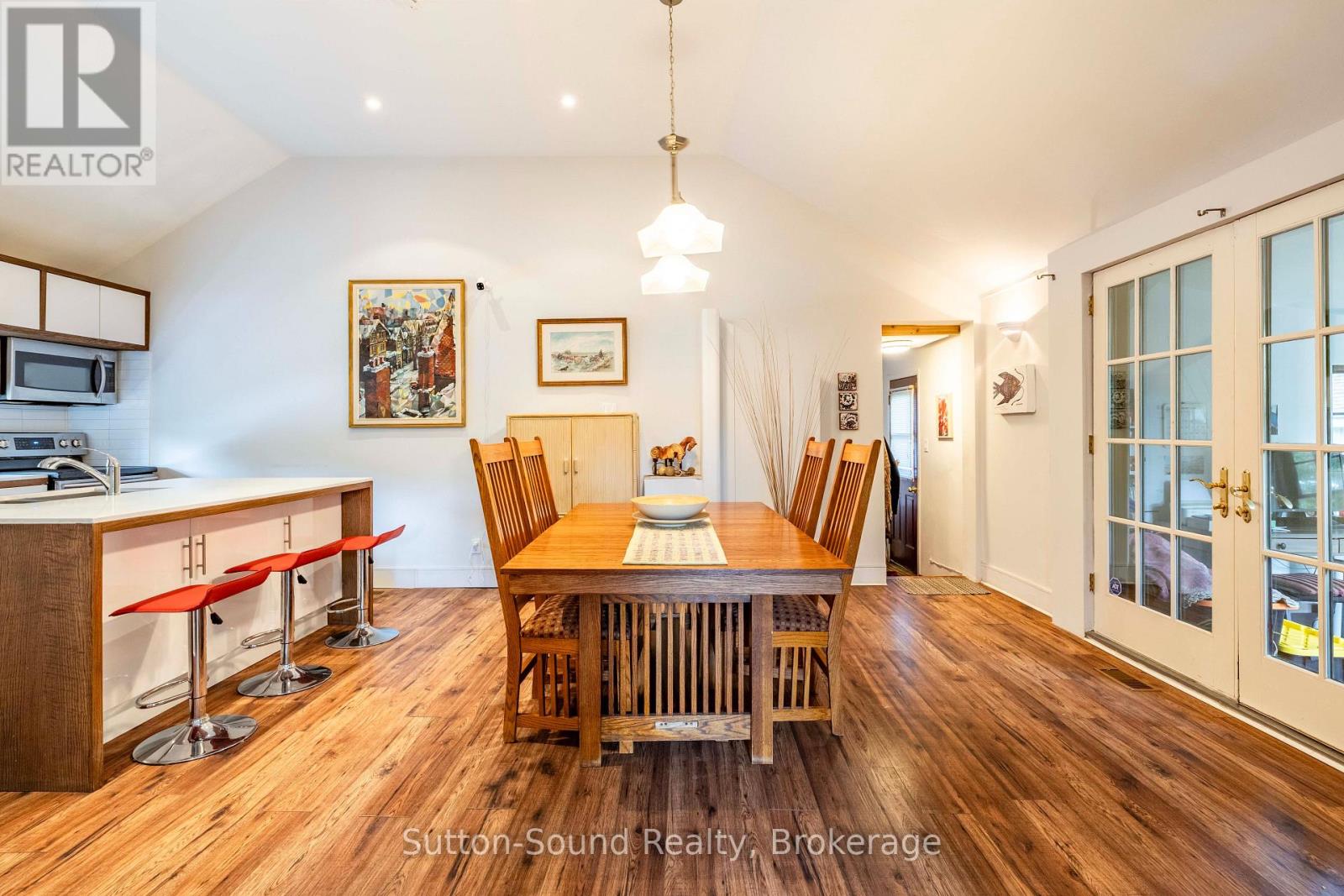 307 Fourth Street W Property Photo 10