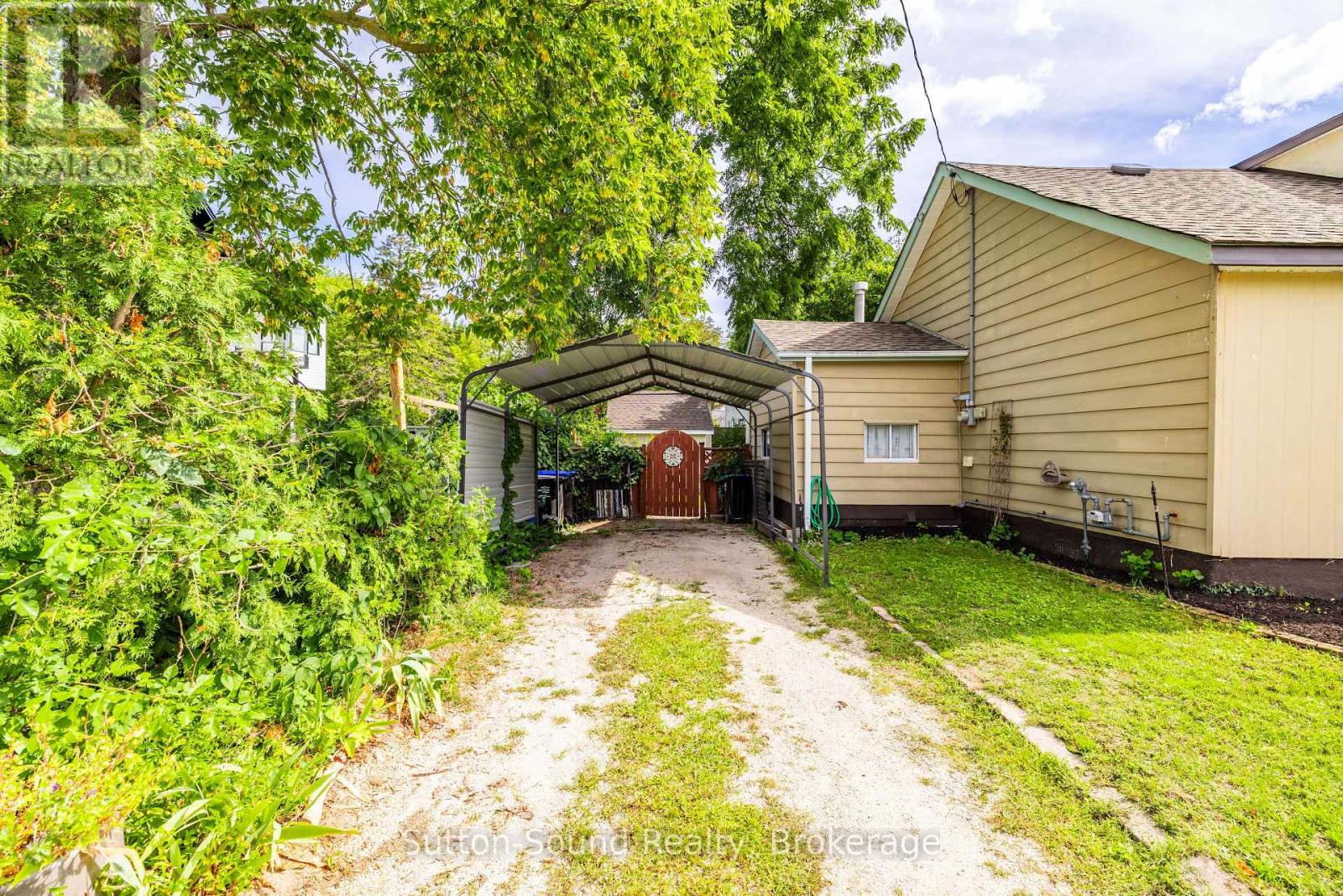 307 Fourth Street W Property Photo 30