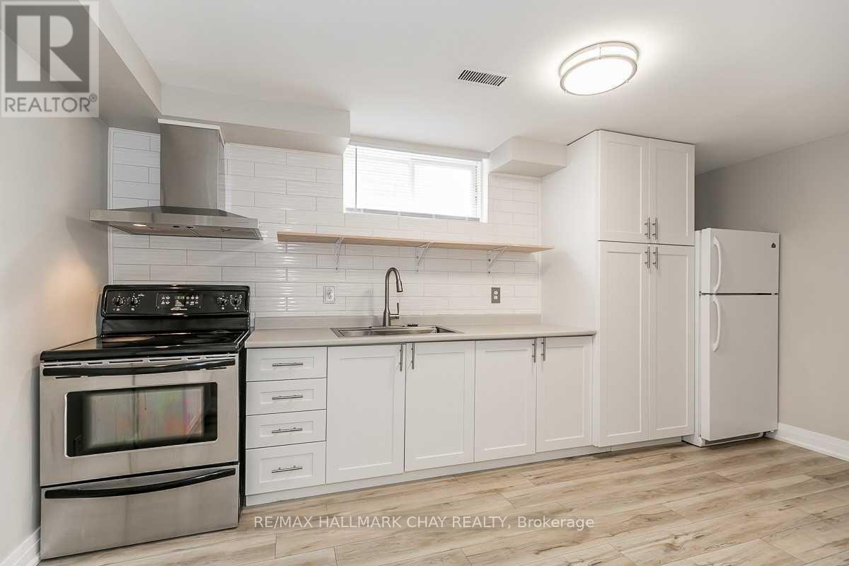 #lower - 3 Buchanan Street Property Photo 3