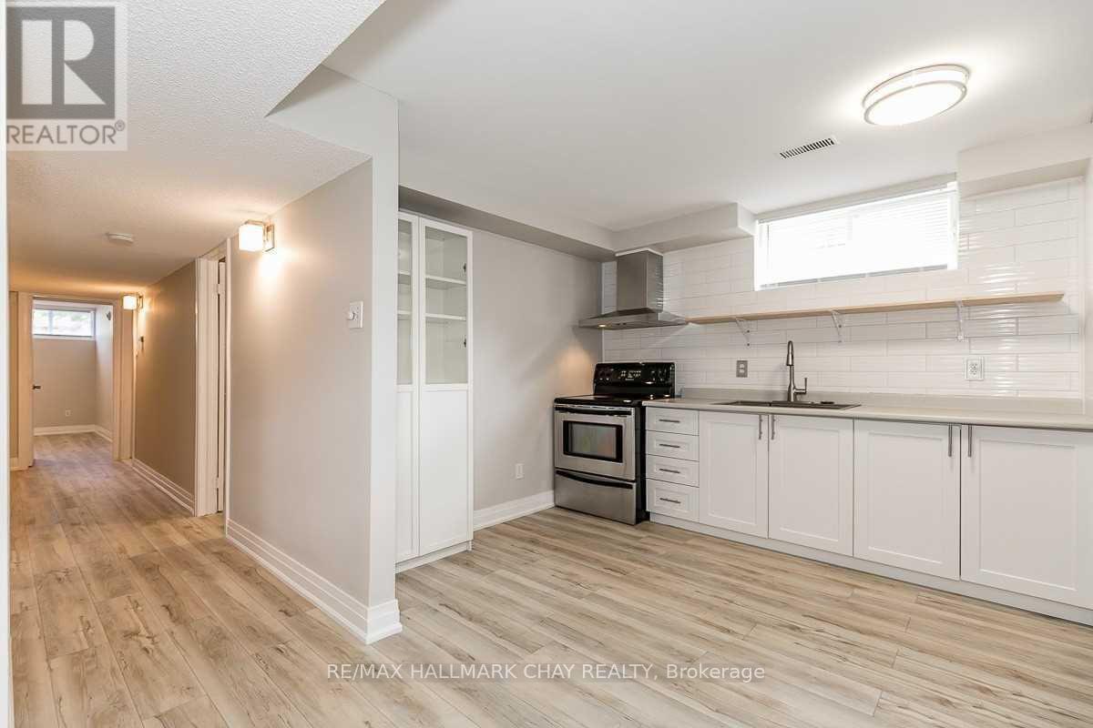 #lower - 3 Buchanan Street Property Photo 4